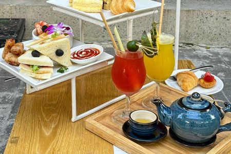 Afternoon Tea in a 4-Star Hotel in Da Nang and optional foot massage
