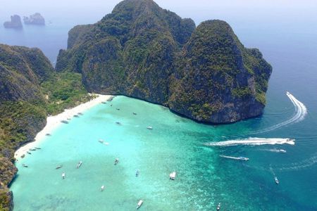 Phi Phi Islands Tour From Phuket with Lunch