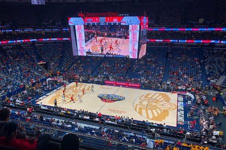 New Orleans Pelicans Basketball Game Tickets at Smoothie King Center