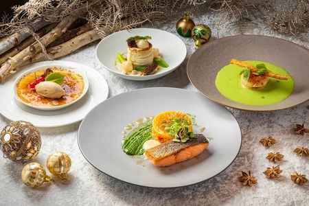 Seasonal Lunch Premium Course at Grillogy Bar & Grill