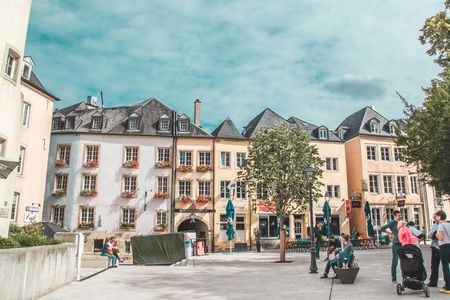Luxembourg City Walking and Wine Tasting Tour