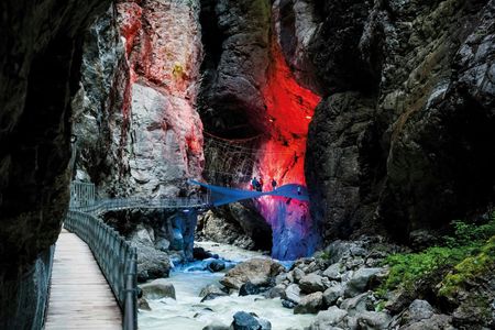 Tour of Glacier Canyon Grindelwald
