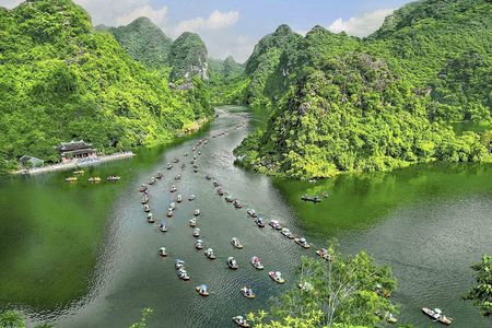 Bai Dinh Pagoda and Trang an Eco-Tourism Full Day Tour