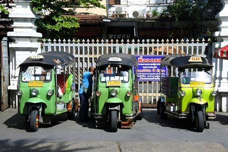 Bangkok Tuk Tuk Street Food Adventure with a Michelin Guide