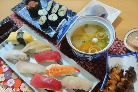 2.5-Hour Traditional Sushi Making Lessons in Osaka