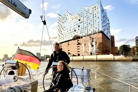 Authentic Sailing Trip to Blankenese from Hamburg