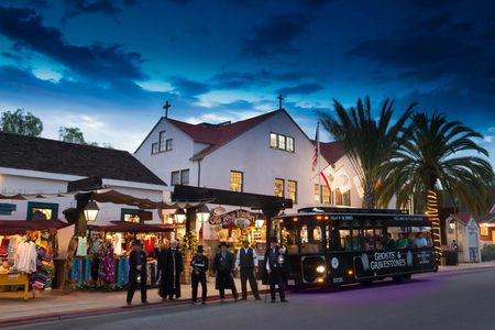 San Diego Ghosts and Gravestones Guided Tour