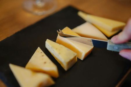 Amsterdam guided walking experience with cheese tasting
