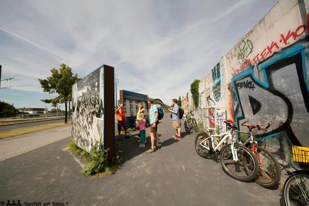 Berlin Wall and Cold War Bike Tour in English