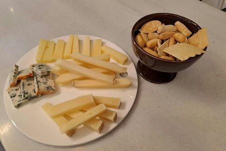 Bilbao Food Tour with Pintxos & Drinks with a Local
