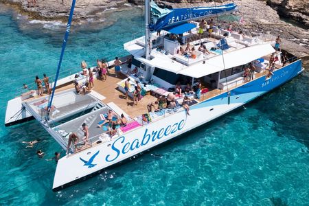 Beaches and Bays Catamaran Sunset Tour in Malta