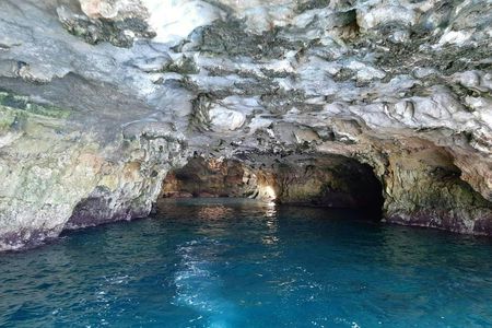 Cruise in a Gozzo to the Caves of Polignano a Mare