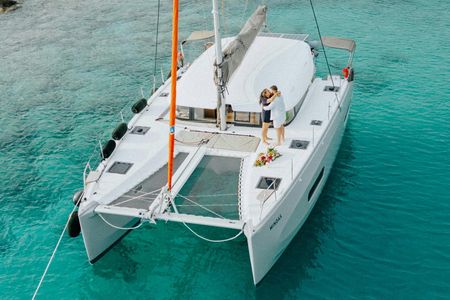Private sunset cruise from Heraklion to Dia island with Cretan wine