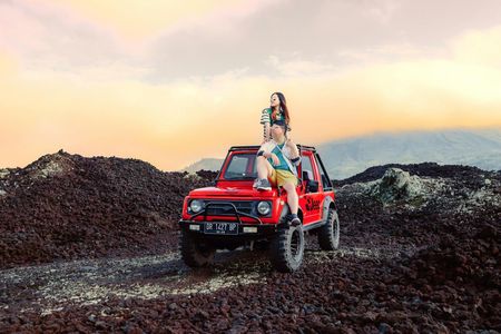 Mount Batur sunrise 4x4 excursion with a photographer