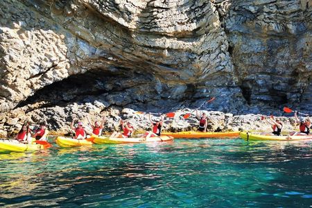 Kayak Tour to the Coves of Villajoyosa