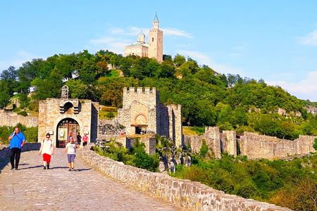 Medieval Bulgaria discovery private day trip from Burachest