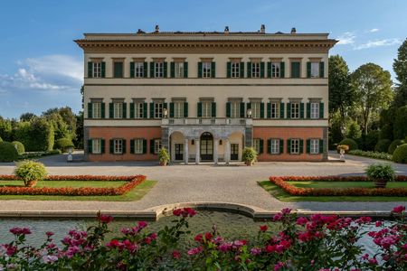 Villa Reale di Marlia Skip-the-line Tickets with Audio Guide