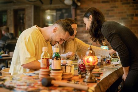 Traditional Stained Glass Painting Workshop in Istanbul