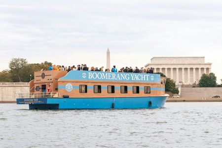 Party Yacht Cruise on the Potomac River in Washington