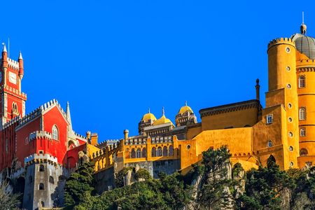 Guided Day Tour of Sintra, Pena Palace, Belém, Cascais and Lisbon