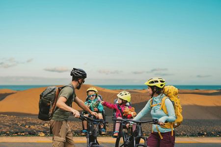 Maspalomas Dunes, Playa del Inglés E-Bike Family Tour