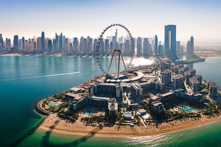 Guided walking tour of Dubai Marina with food tasting