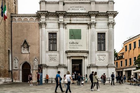 Accademia Gallery of Venice and Sestiere Dorsoduro private tour