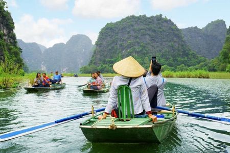 Ninh Binh Tour: Hoa Lu and Tam Coc Day Tour from Hanoi