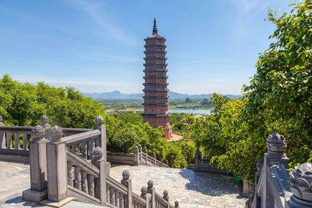 Bai Dinh Pagoda, Mua Cave and Trang An Guided Tour with Buffet Lunch