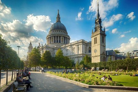 Full-Day Tour in London with River Cruise in Spanish