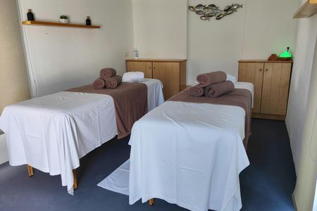 Couples’ Aromatherapy Massage in Santorini