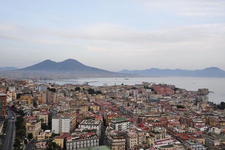 Naples tour on a comfortable minibus