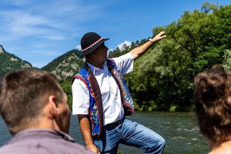 Traditional Dunajec River Rafting with Palenica Chairlift from Krakow