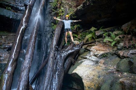 Abseiling and canyoning adventure at Juggler Canyon in Blue Mountains