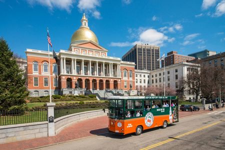 Old Town Trolley tours of Boston