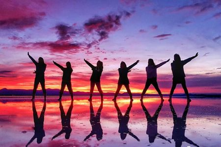 Starlight Experience at Salar de Uyuni with Sunset Viewing