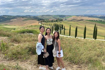 Siena, Cortona, Montepulciano and Val D'Orcia Semi-Private Guided Tour
