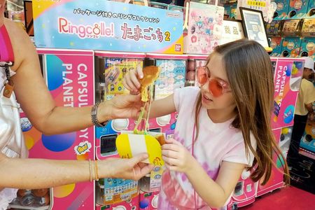 Harajuku Food Tour Guided Experience in Tokyo