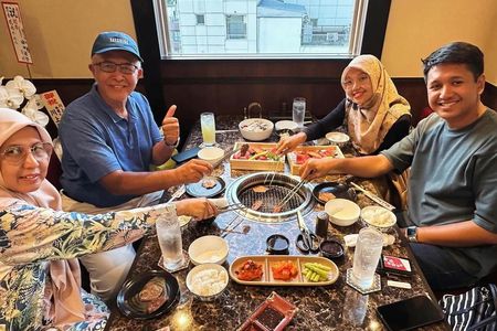 Halal Japanese Food Tour in Asakusa with a Local