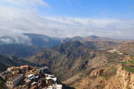 Nizwa and Jebel Akhdar Full-Day Tour with Lunch