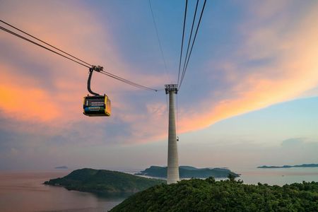 Phu Quoc 4 islands speedboat tour with cable car ride and lunch