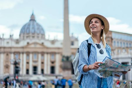 Vatican Museum guided tour and city sightseeing Rome hop-on hop-off