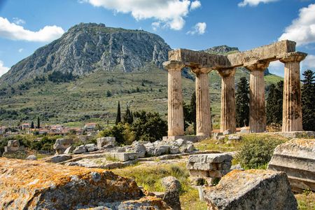 Private Biblical Tour of Ancient Corinth and Isthmus Canal from Athens