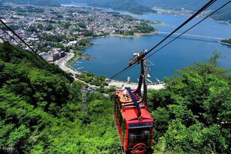 Mount Fuji with Kawaguchiko Ropeway Tour from Tokyo