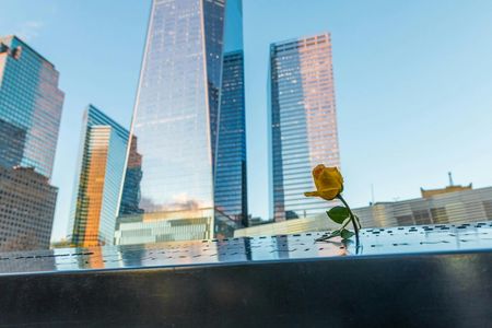 9-11 Memorial and Ground Zero Tour with Museum Access