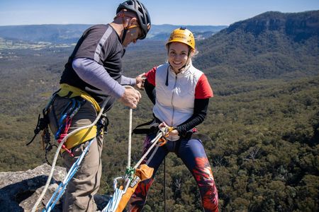 Blue Mountains half-day abseiling adventure