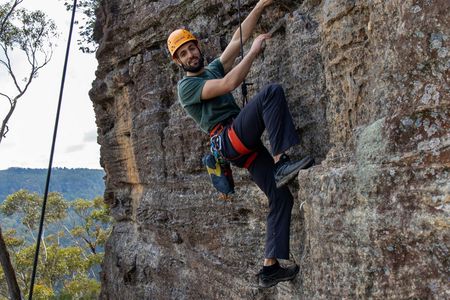 Full-day rock climbing adventure at Blue Mountains