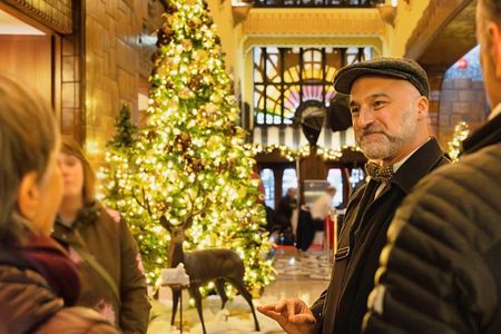 Vancouver Heritage Buildings Holiday Tour with Hot Chocolate