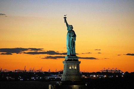New York Sunset Cruise with Statue of Liberty and Skyline View