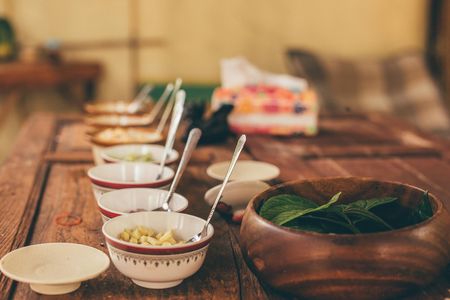 Cultural Dining Experience with a Local Family in Bangkok